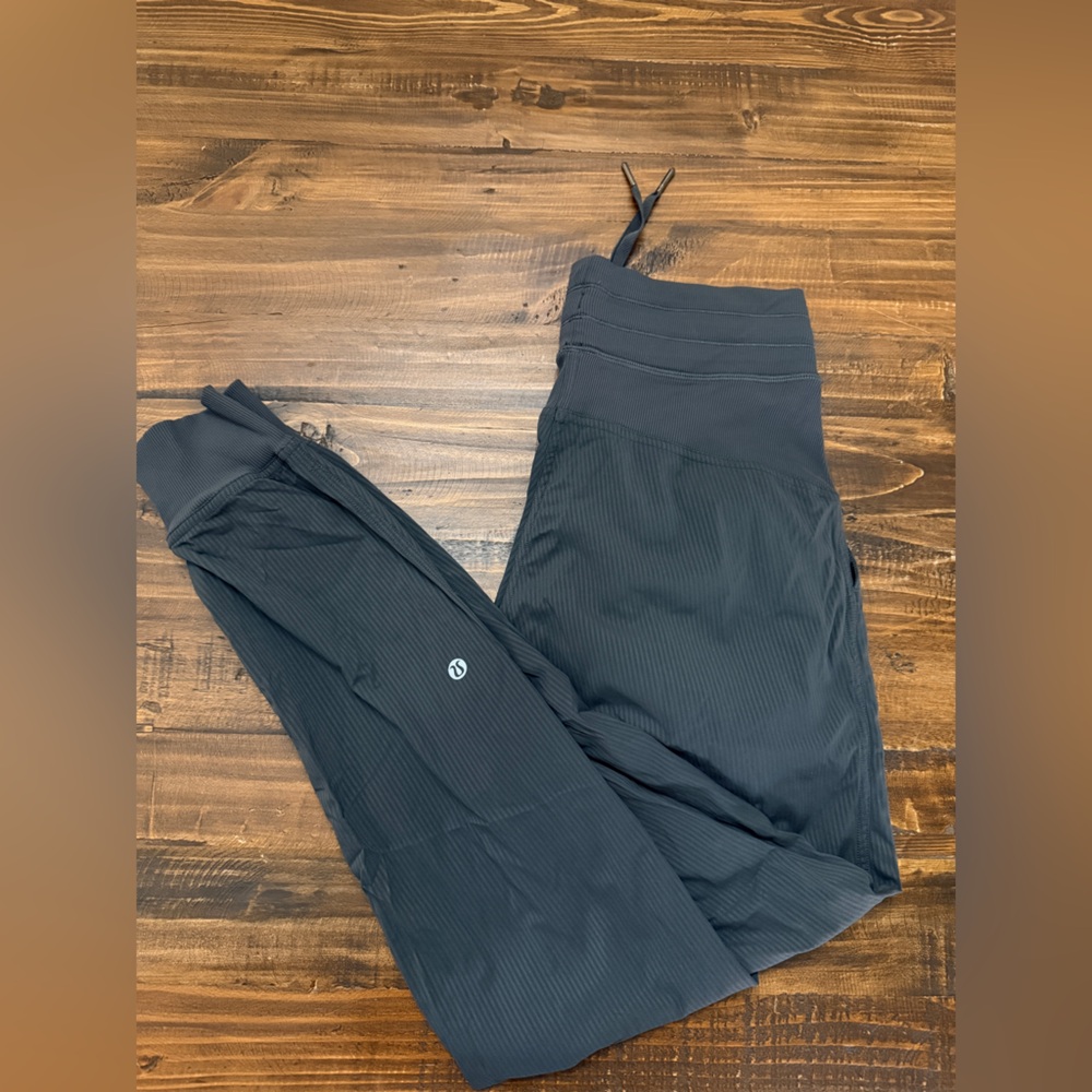 Lululemon Dance Studio 🩶 Graphite Grey 🩶 mid-rise jogger *full length